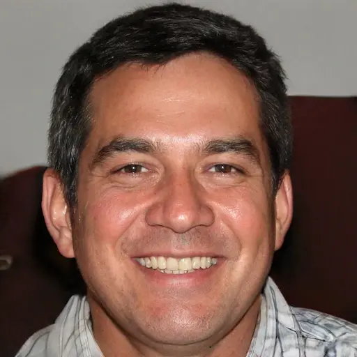 Carlos Ramírez